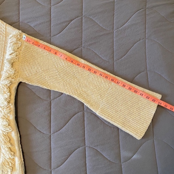 Woolrich-Knit Fringe Cowl Neck Flared Sleeve Sweater -Oatmeal- Size ‎ XL - Picture 5 of 10